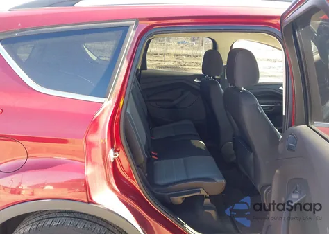 2016 Ford Escape Se z USA, uszkodzony, nr VIN 1FMCU9G95GUC38337